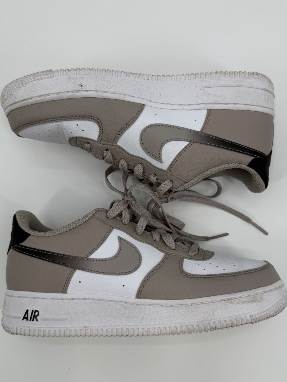Nike Air Force 1 Grey White Shoes Gradient Swoosh Low GS Youth 7 Women's 8.5